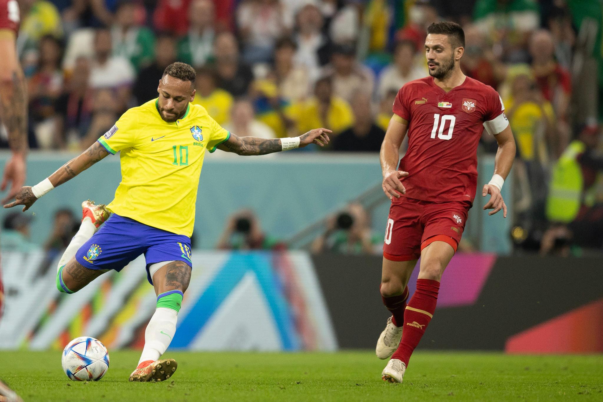 Richarlison brilha e Brasil vence Sérvia na estreia da Copa por 2 x 0