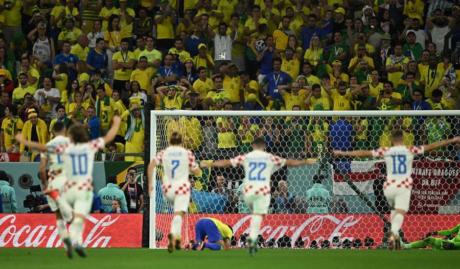 Vini Jr. e Thiago Silva lamentam eliminação do Brasil na Copa: 'Dolorida' e  'pior momento