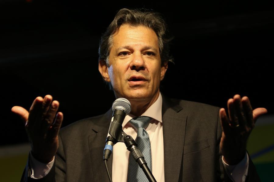 Haddad diz que governo vai tributar 'jogos eletrônicos' para compensar  correção da tabela do IR