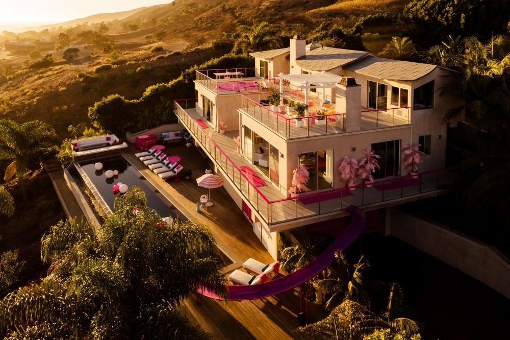 Conheça a casa da Barbie, em Malibu, onde você pode se hospedar - Casa e  Decoração - Estado de Minas