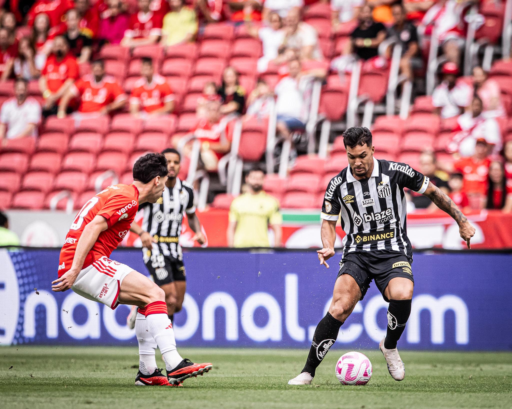 Internacional Arrasa E Afunda O Santos Com A Maior Goleada Do Brasileirão