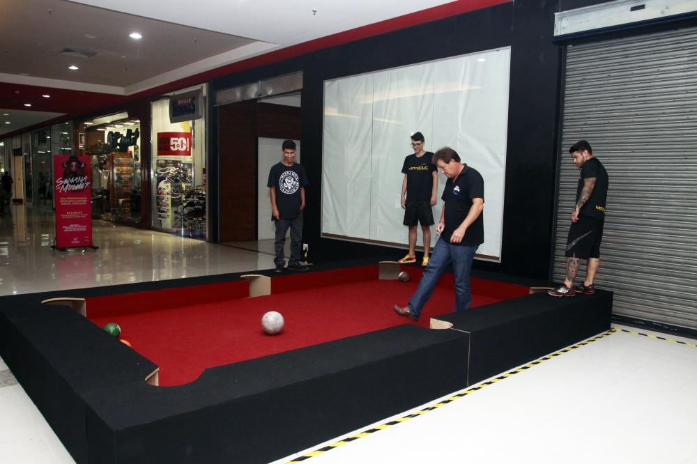 Snookball: jogo que mistura futebol e sinuca vem a Goiânia pela 1ª vez
