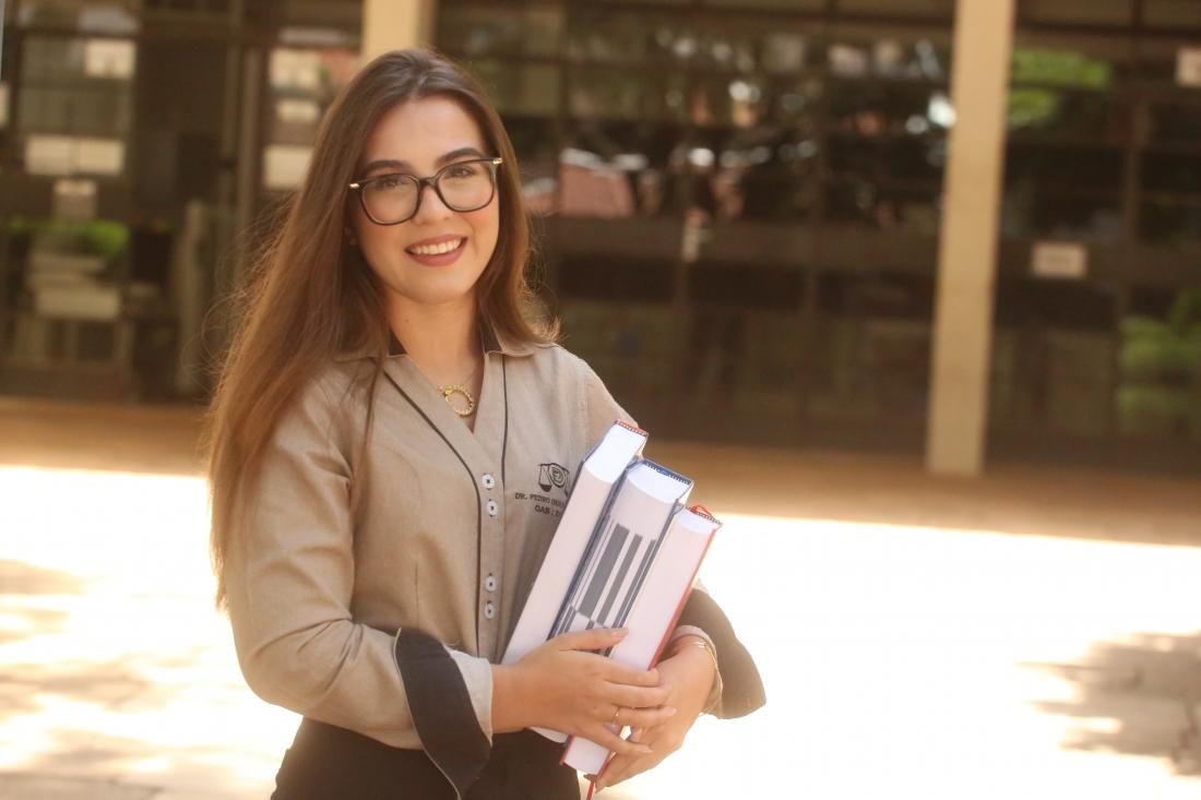 No futebol, Mulheres cursam mais Ensino Superior do que Homens