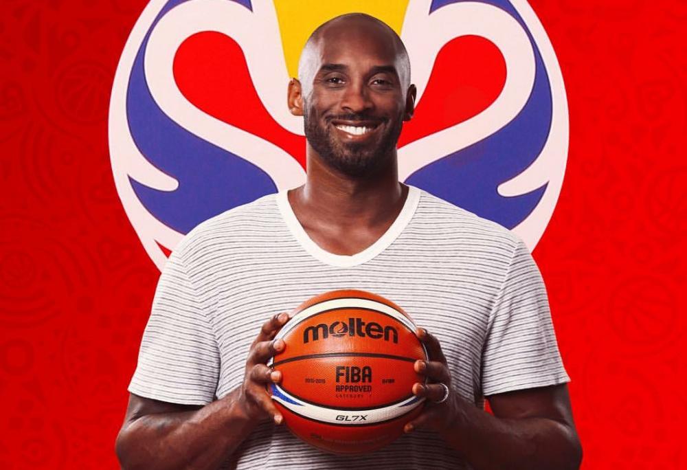 Astro do basquete Kobe Bryant morre em acidente de helicóptero aos