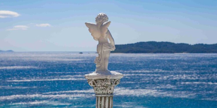 Enquanto Grécia tem 132 mil km², Ceará é muito maior