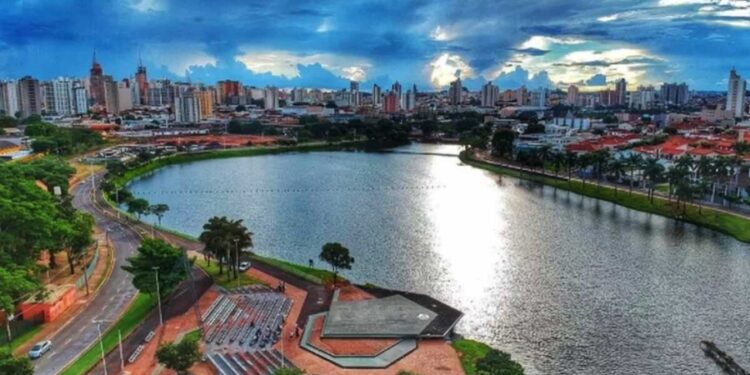 Cidade escondida no interior de São Paulo é uma das melhores opções para os aposentados