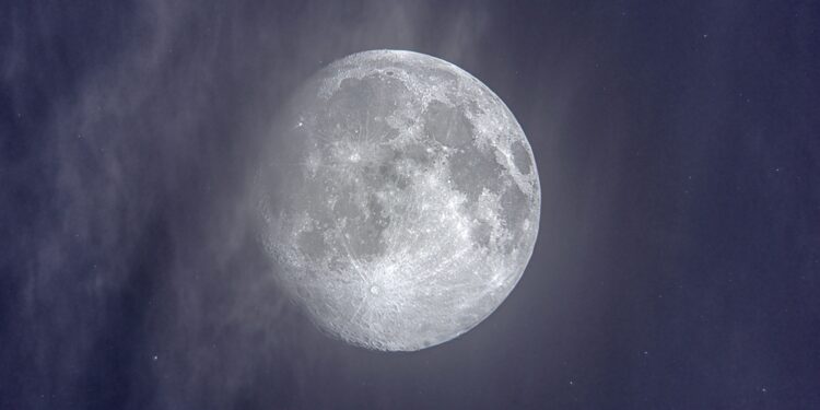 O que significa para a astrologia a Super Lua que vai acontecer na quarta-feira (5)?