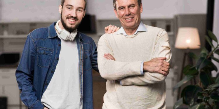 70% das traições envolvem relacionamentos de homens com outros homens, aponta especialista