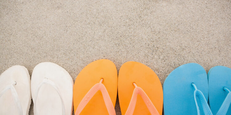 Enquanto chinelo mais barato da Havaianas custa R$ 13, o menor preço da Ipanema é ótimo para o bolso