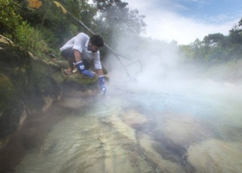 rio que ferve na Amazônia