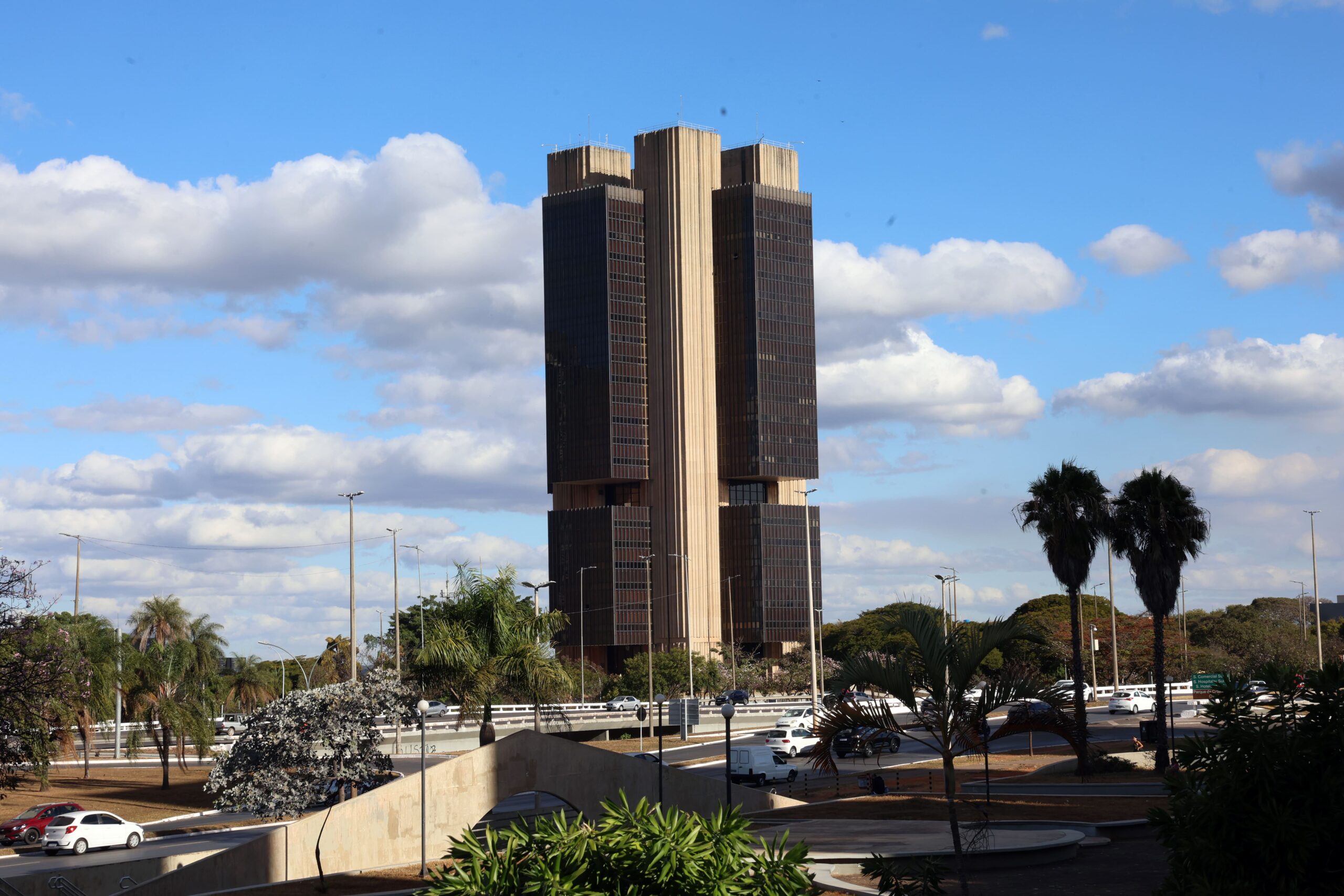 Banco Central define nova regra para a Caixa, Banco do Brasil e Itaú