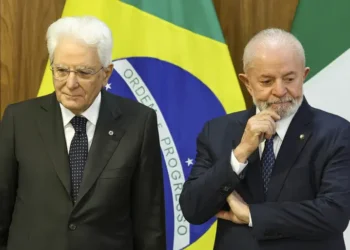 Itália trai a França e decide ficar do lado do Brasil