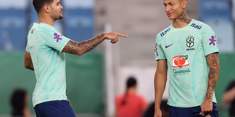 Richarlison e Bruno Guimarães