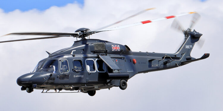 Leonardo fecha contrato de R$ 6,3 bilhões com o Ministério da Defesa para fornecer novos helicópteros médios neste país