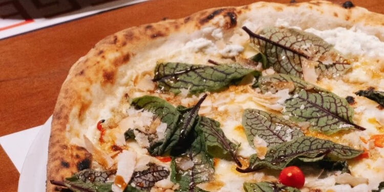 Créditos: Reprodução/Instagram @leggerapizzanapoletana